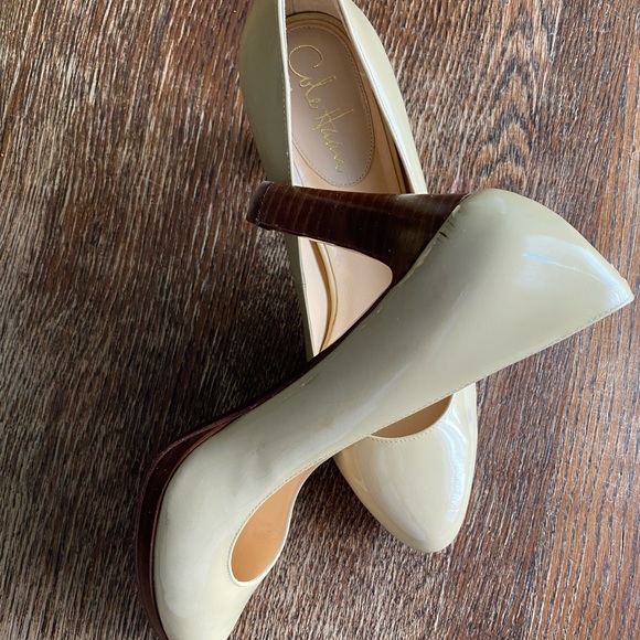 Cole Nike Air Nude Color Pumps - Picture 2 of 8